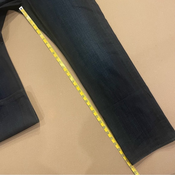 7 For All Mankind Men’s Standard Dark Wash Jeans Size 38
*See Description/Inseam - Picture 12 of 13